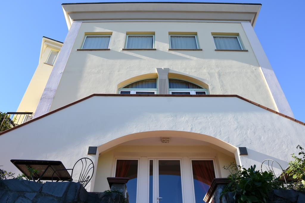 לה ספציה Villa Nina מראה חיצוני תמונה